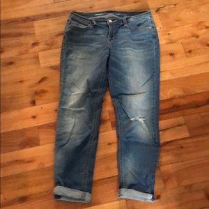 Old navy boyfriend fit skinny jeans